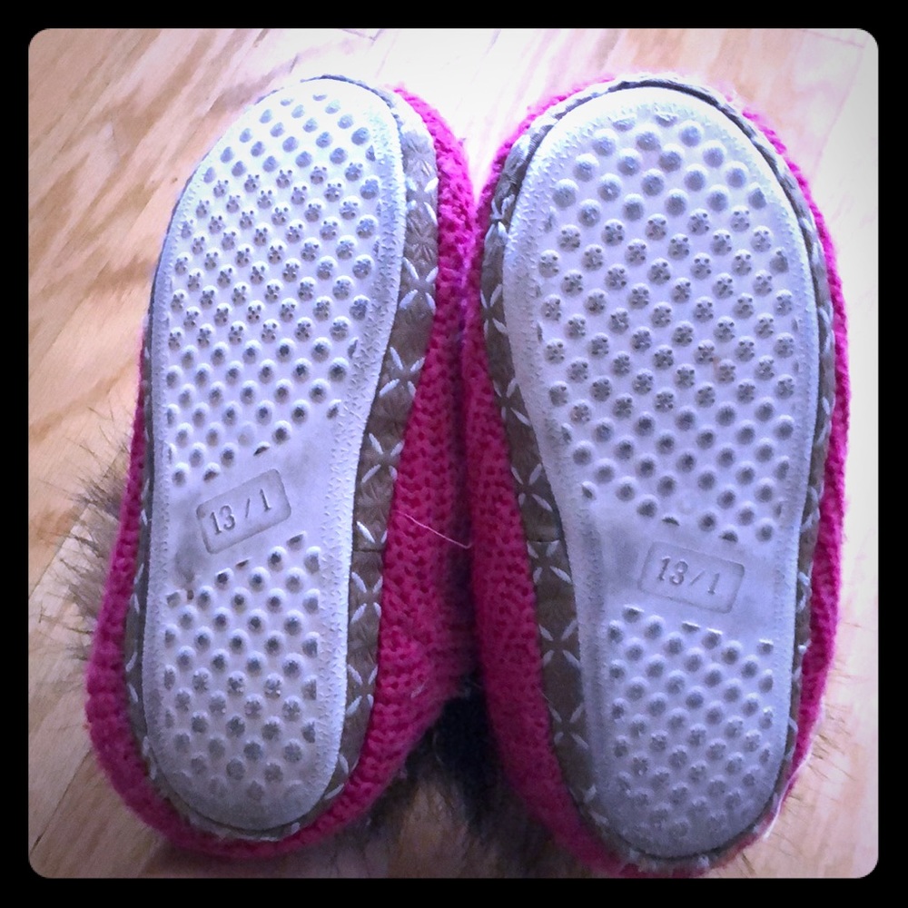 SOLD. Little Girls House Slippers - Picture 7 of 8